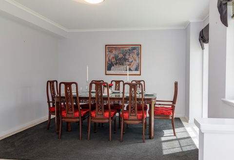 Port Adelaide Harbourside House - Kingaroy Accommodation 5