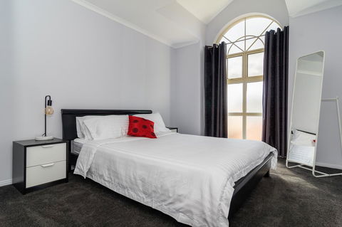 Port Adelaide Harbourside House - Kingaroy Accommodation 8