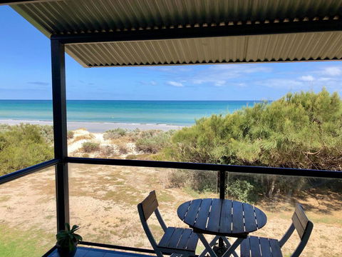Blissful Beachfront Beachouse - Kingaroy Accommodation 16