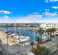 Port Adelaide Executive Waterfront Apartment - Kingaroy Accommodation