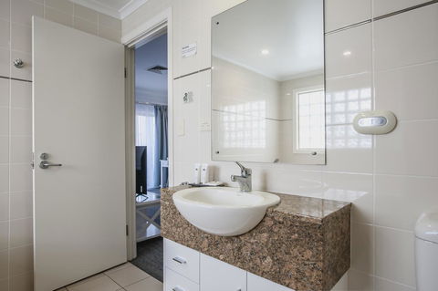 Marina Hotel - Kingaroy Accommodation 5