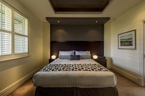 The Louise - Kingaroy Accommodation 11