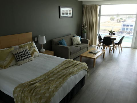 Ocean View Luxury Apartment & Suite - Kingaroy Accommodation 25