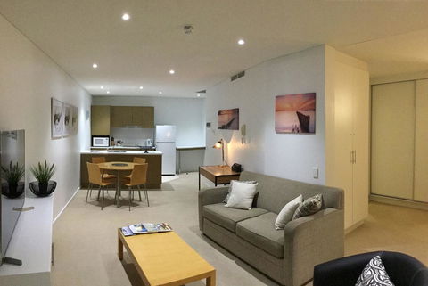 Wallaroo Marina Waterfront Luxe Apartment - Kingaroy Accommodation 2