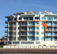 Wallaroo Marina Waterfront Luxe Apartment - Kingaroy Accommodation