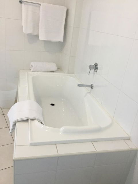 Wallaroo Marina Waterfront Luxe Apartment - Kingaroy Accommodation 20