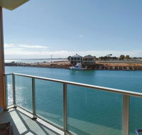 Wallaroo Marina Executive Apartments - Kingaroy Accommodation