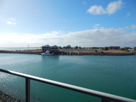 Wallaroo Marina Executive Apartments - Kingaroy Accommodation 18