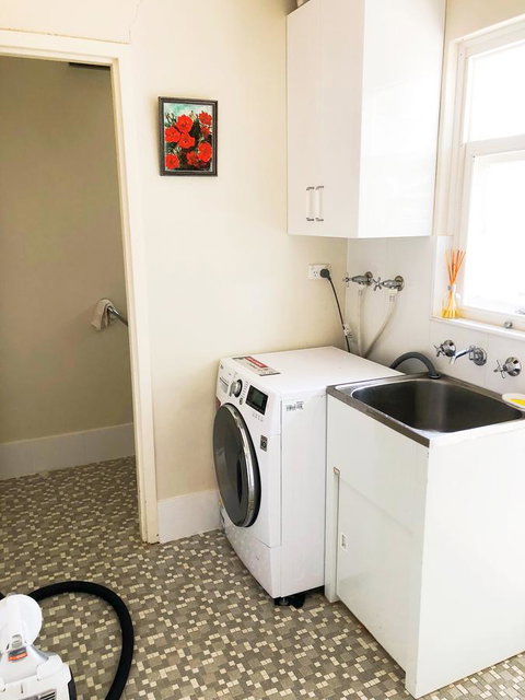 Beautiful Garden House - Kingaroy Accommodation 14