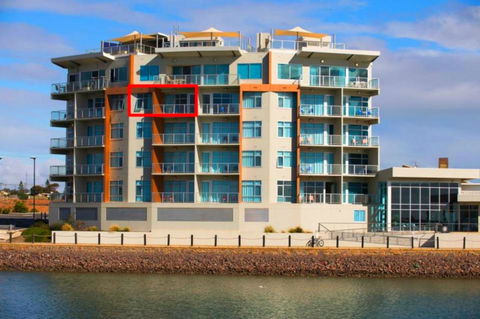 Wallaroo Marina Luxury Apartment - Kingaroy Accommodation 0