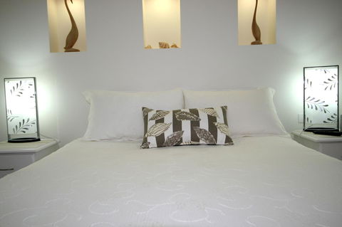Mollymook Beach Waterfront - Kingaroy Accommodation 6