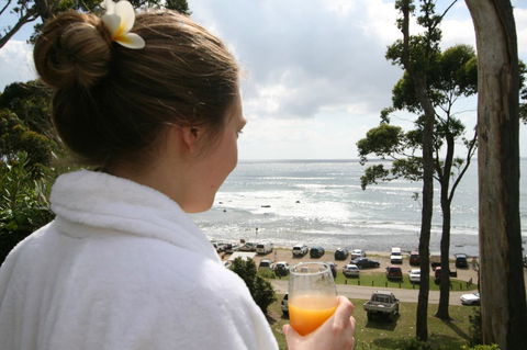Mollymook Beach Waterfront - Kingaroy Accommodation 23