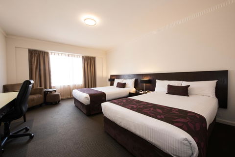 Hotel Grand Chancellor Adelaide - Kingaroy Accommodation 2