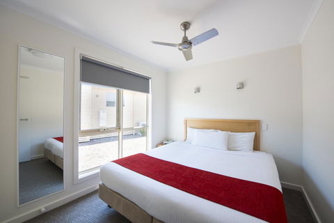 The Retreat West Beach Parks - Kingaroy Accommodation 17