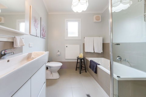 McLaren Vale Getaway - Kingaroy Accommodation 7