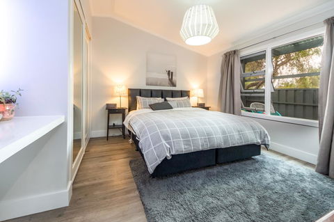 McLaren Vale Getaway - Kingaroy Accommodation 2