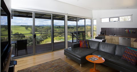 Barossa Pavilions & Glasshouse - Kingaroy Accommodation 5