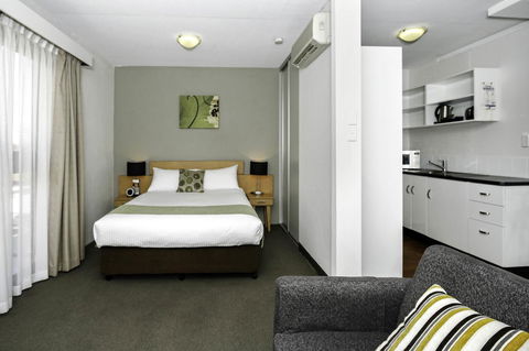 BreakFree Adelaide - Kingaroy Accommodation 2