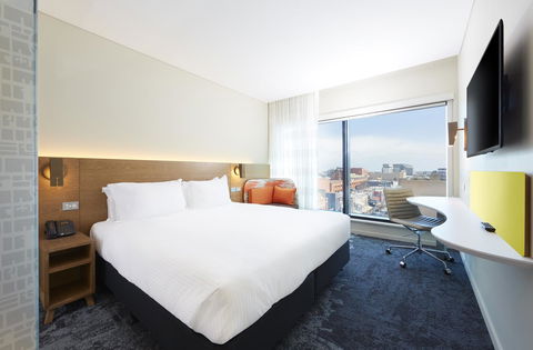 Holiday Inn Express Adelaide City Centre, An IHG Hotel - Kingaroy Accommodation 0