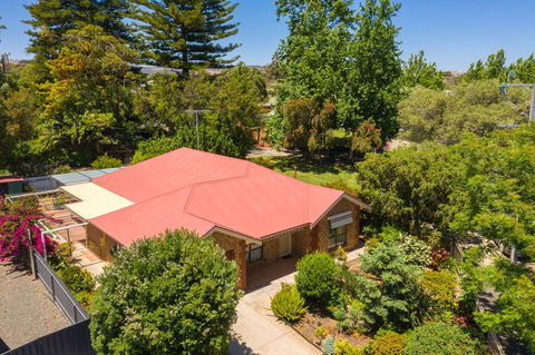 Tanunda\'s Magpie House - Kingaroy Accommodation 1