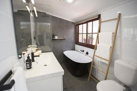 Wayfarers Cottage - Kingaroy Accommodation 3