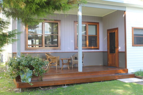 \'Point Break\' Your Waterfront Break At The Point - Kingaroy Accommodation 2