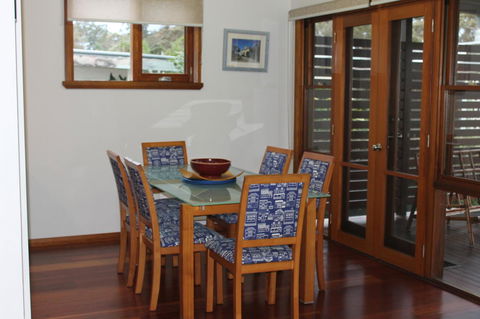 \'Point Break\' Your Waterfront Break At The Point - Kingaroy Accommodation 7