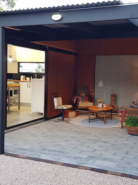 Sinclair Eco House - Kingaroy Accommodation 3