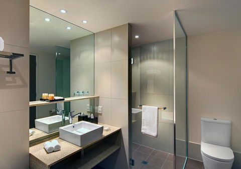 Pullman Adelaide - Kingaroy Accommodation 35