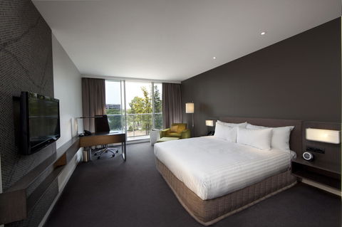 Pullman Adelaide - Kingaroy Accommodation 23