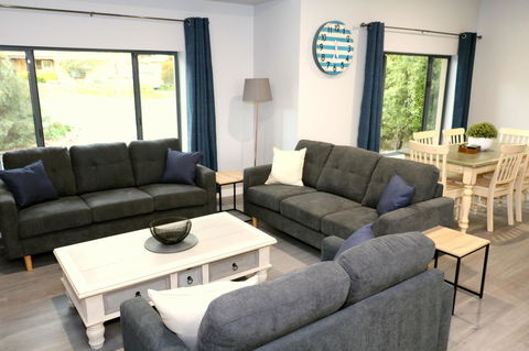 The Purple Door On Seaview - Kingaroy Accommodation 6