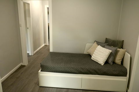The Purple Door On Seaview - Kingaroy Accommodation 9
