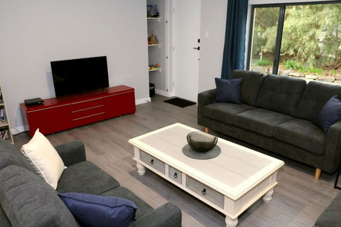 The Purple Door On Seaview - Kingaroy Accommodation 7
