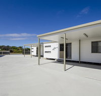 Rocks Retreat Cabin - Dolphin - Kingaroy Accommodation