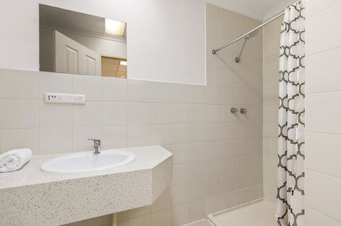 Cosmo On Bank - Kingaroy Accommodation 13