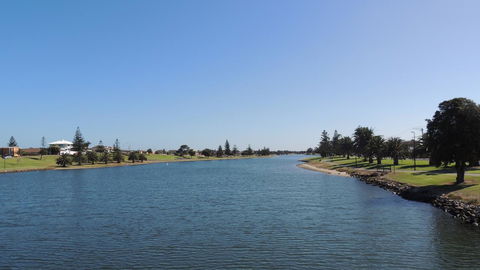 Glenelg - Marina Retreat - Kingaroy Accommodation 40