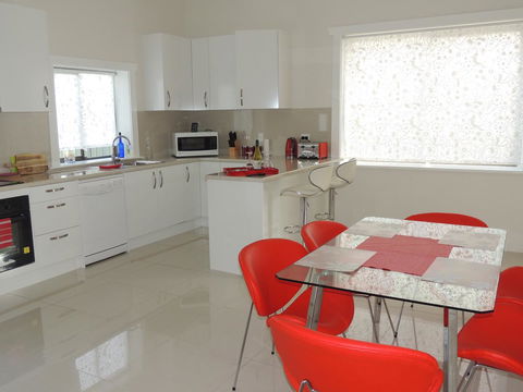 Glenelg - Marina Retreat - Kingaroy Accommodation 11