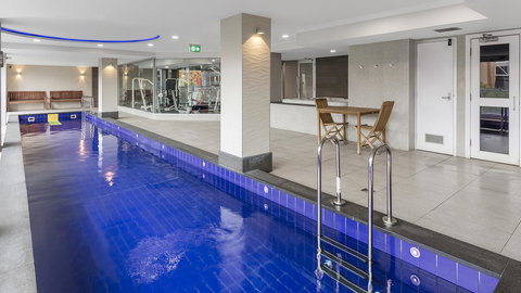 Oaks Adelaide Embassy Suites - Kingaroy Accommodation 6