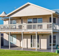 Rocks Beach House Victor Harbor - Kingaroy Accommodation