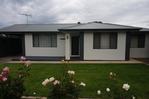 Kohinoor Getaway - Kingaroy Accommodation 10