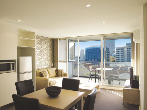 IStay Precinct Adelaide - Kingaroy Accommodation 23