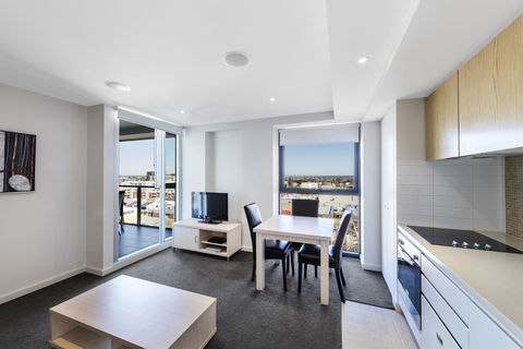 IStay Precinct Adelaide - Kingaroy Accommodation 5