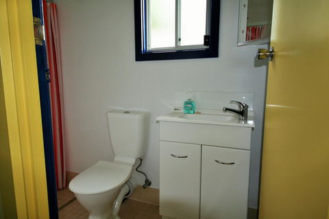 Baudin Beach Apartments - Kingaroy Accommodation 7
