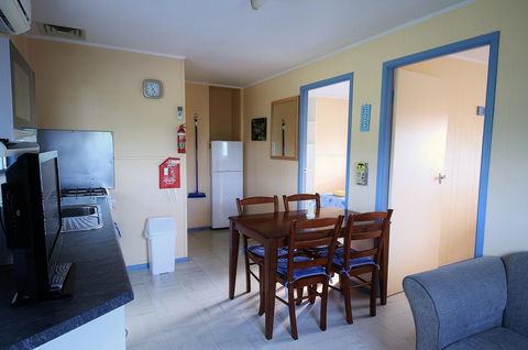 Baudin Beach Apartments - Kingaroy Accommodation 13