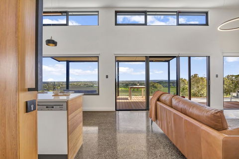 Shadow Creek McLaren Vale - Kingaroy Accommodation 2