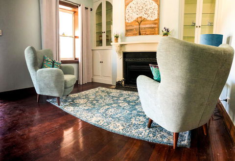 Inglenook Cottage - Kingaroy Accommodation 8