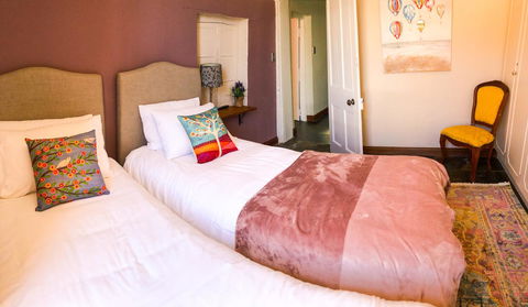 Inglenook Cottage - Kingaroy Accommodation 26