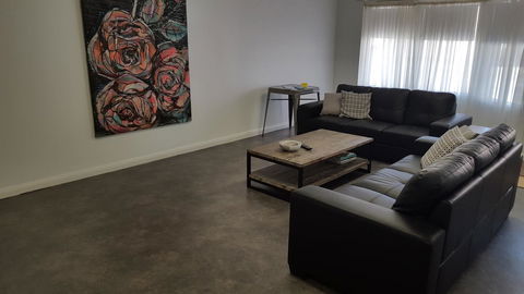 Aart Apartments - Kingaroy Accommodation 9