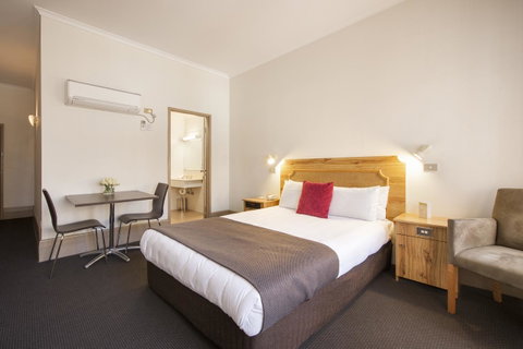 Adelaide Paringa - Kingaroy Accommodation 13