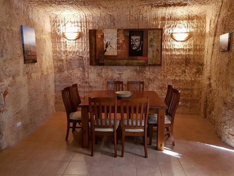 Zen Underground B&B - Kingaroy Accommodation 18